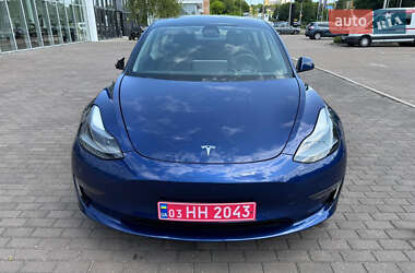 Седан Tesla Model 3 2020 в 