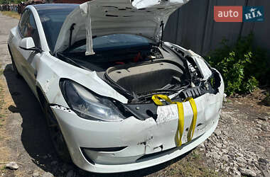 Седан Tesla Model 3 2021 в Запорожье