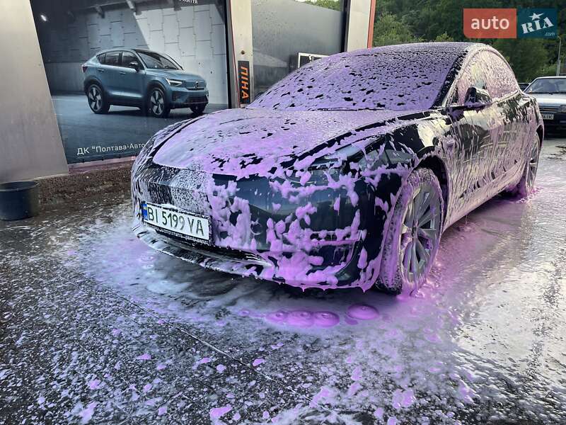 Седан Tesla Model 3 2022 в Полтаве