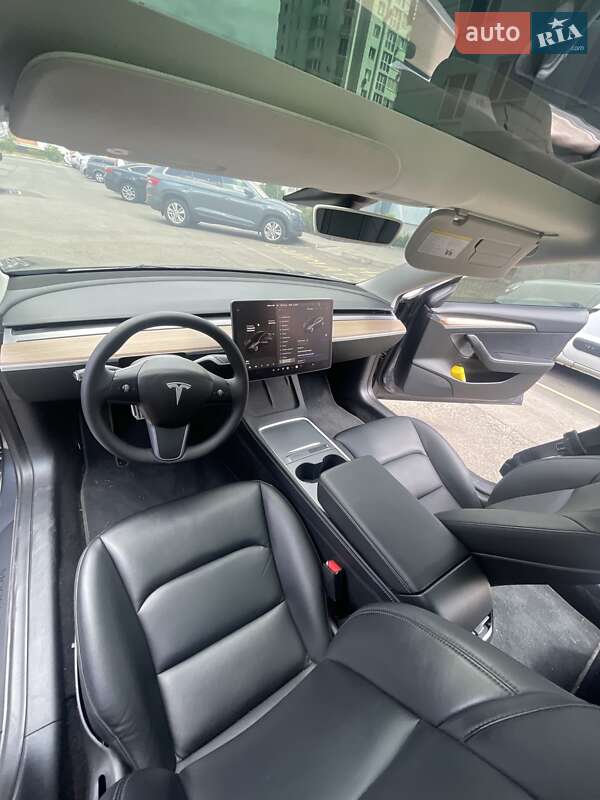 Седан Tesla Model 3 2022 в Полтаве