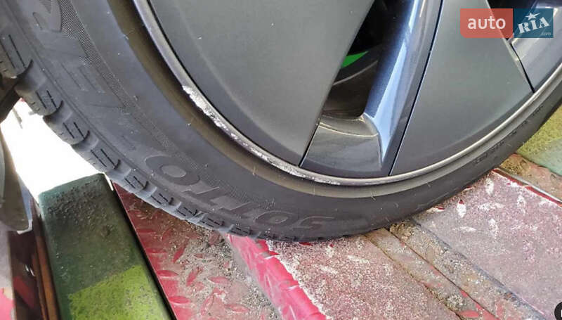 Седан Tesla Model 3 2022 в Тернополі