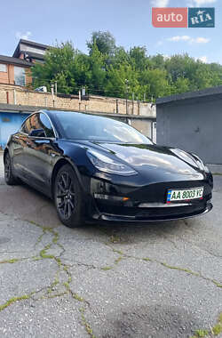 Седан Tesla Model 3 2018 в Киеве