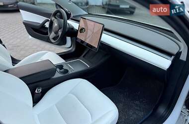 Седан Tesla Model 3 2020 в Вінниці
