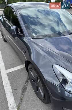 Седан Tesla Model 3 2021 в 