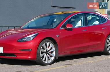 Седан Tesla Model 3 2020 в Запоріжжі