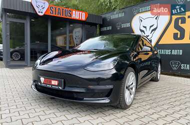 Седан Tesla Model 3 2021 в 