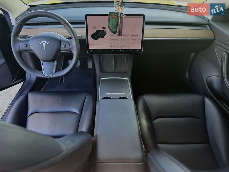 Седан Tesla Model 3 2019 в Днепре