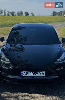Седан Tesla Model 3 2019 в Дніпрі