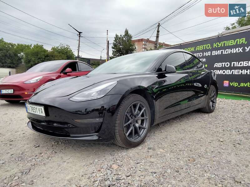 Седан Tesla Model 3 2023 в Белой Церкви