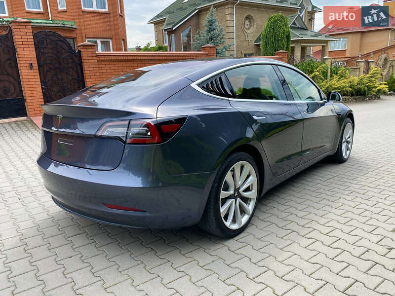 Седан Tesla Model 3 2018 в Хмельницком