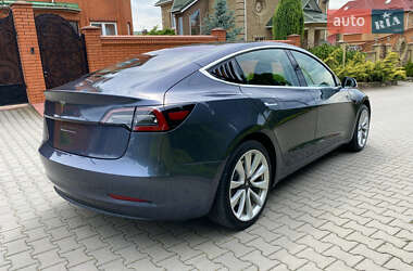 Седан Tesla Model 3 2018 в 