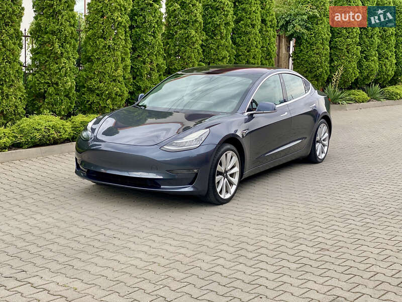 Седан Tesla Model 3 2018 в Хмельницком