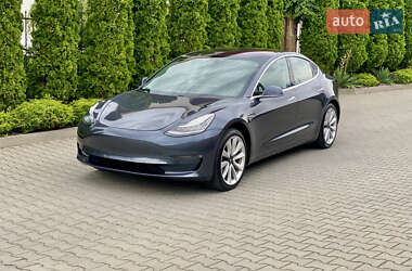 Седан Tesla Model 3 2018 в 