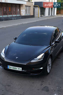 Седан Tesla Model 3 2018 в 
