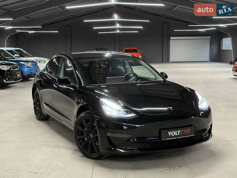 Седан Tesla Model 3 2019 в Владимире