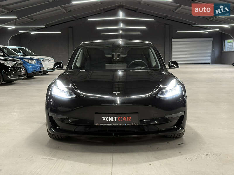 Седан Tesla Model 3 2019 в Владимире