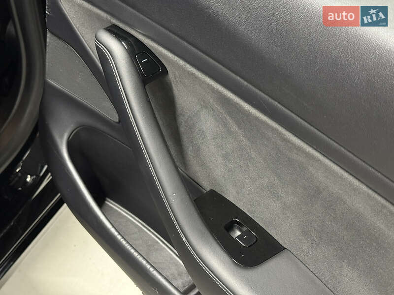 Седан Tesla Model 3 2019 в Владимире