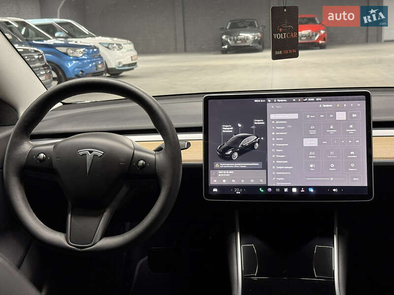 Седан Tesla Model 3 2019 в Владимире