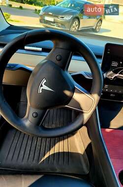 Седан Tesla Model 3 2019 в 