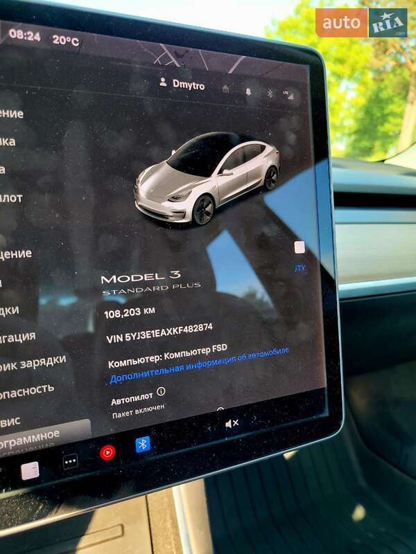 Седан Tesla Model 3 2019 в Львове