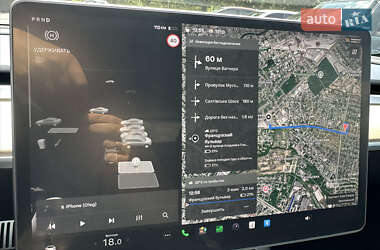 Седан Tesla Model 3 2021 в 