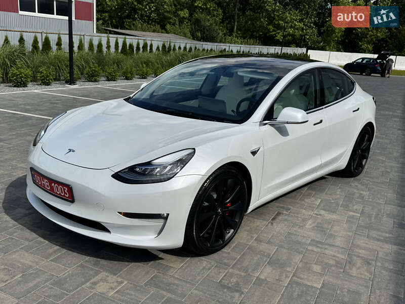 Седан Tesla Model 3 2019 в Луцке фото 6 Седан Tesla Model 3 2019 в Луцке