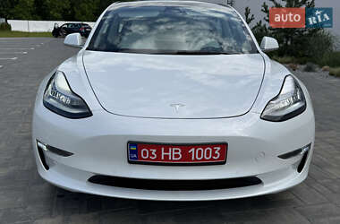 Седан Tesla Model 3 2019 в 