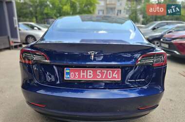 Седан Tesla Model 3 2018 в 