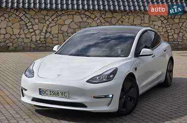 Седан Tesla Model 3 2021 в Львове