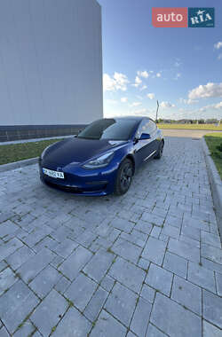 Седан Tesla Model 3 2021 в Здолбунове