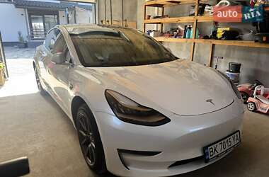 Седан Tesla Model 3 2018 в Костополе