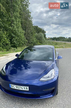 Седан Tesla Model 3 2020 в Львове