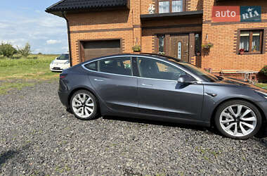 Седан Tesla Model 3 2018 в 