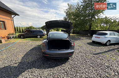 Седан Tesla Model 3 2018 в 
