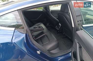 Седан Tesla Model 3 2019 в 