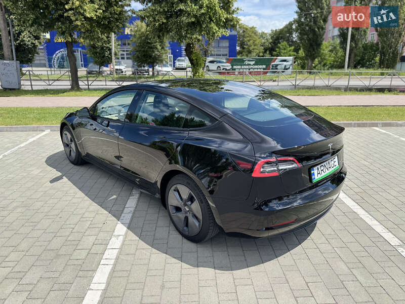 Седан Tesla Model 3 2022 в Хмельницком
