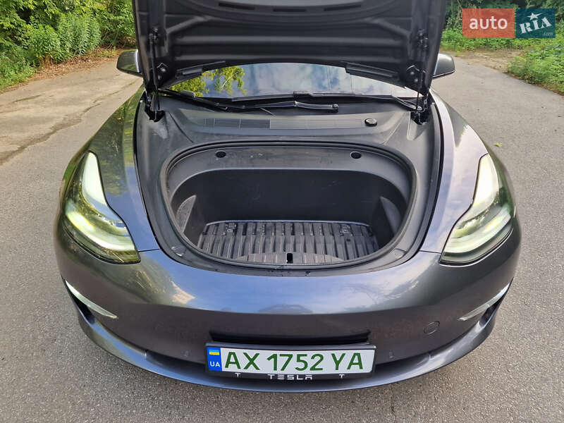 Седан Tesla Model 3 2021 в Харькове