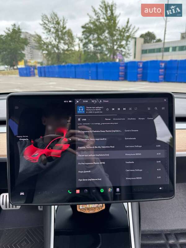 Седан Tesla Model 3 2019 в Кам'янському