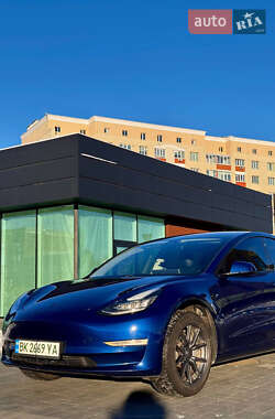 Седан Tesla Model 3 2018 в 