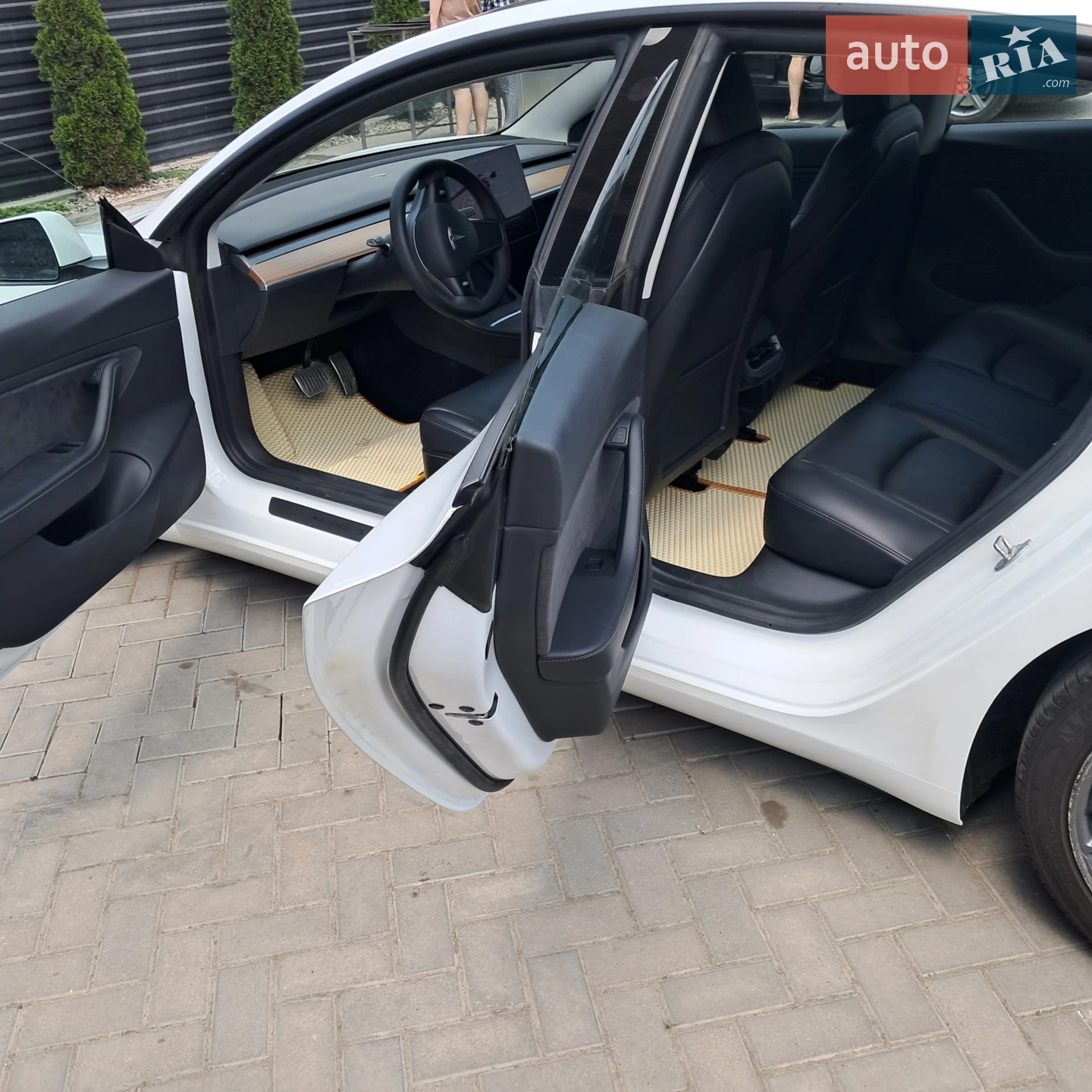 2020 Tesla Model 3 - мініатюра 8