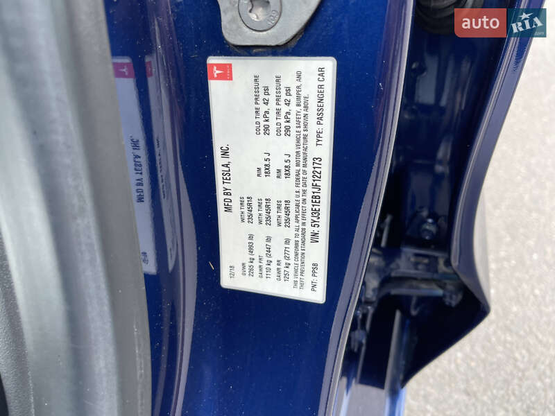 Седан Tesla Model 3 2018 в Днепре