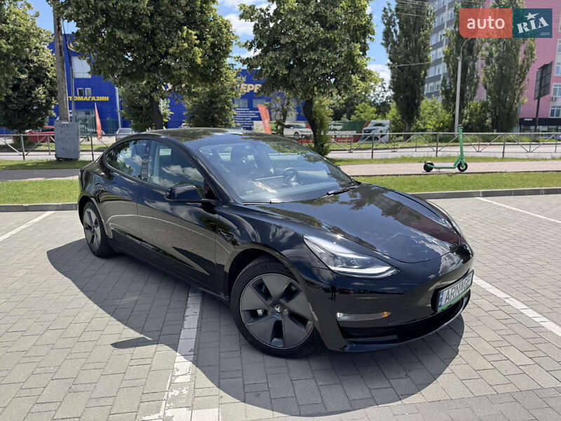 Седан Tesla Model 3 2022 в Хмельницком