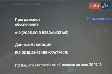 Седан Tesla Model 3 2022 в 