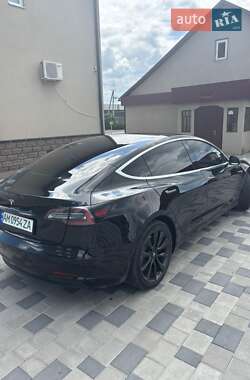 Седан Tesla Model 3 2019 в 