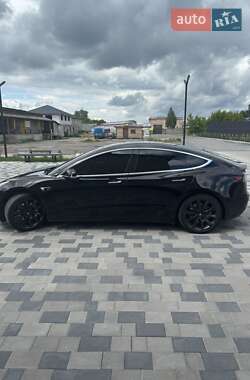 Седан Tesla Model 3 2019 в 