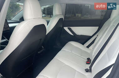 Седан Tesla Model 3 2019 в 