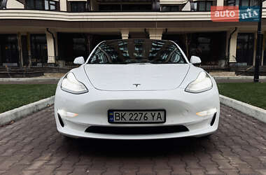 Седан Tesla Model 3 2018 в 