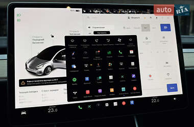 Седан Tesla Model 3 2018 в 