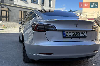 Седан Tesla Model 3 2018 в 