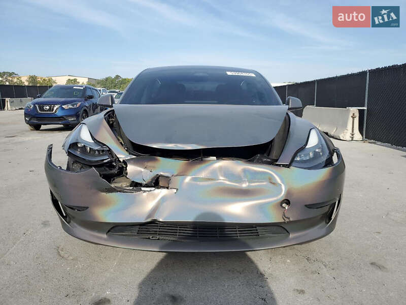 Седан Tesla Model 3 2021 в Кременчуге